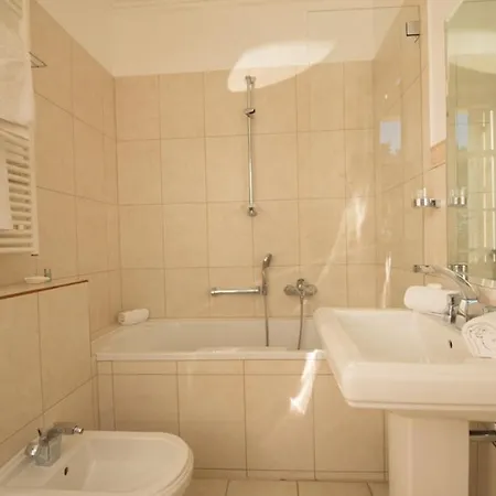 Domaine Raphael - 10 Chambres, Parc Prive, Piscine Willa